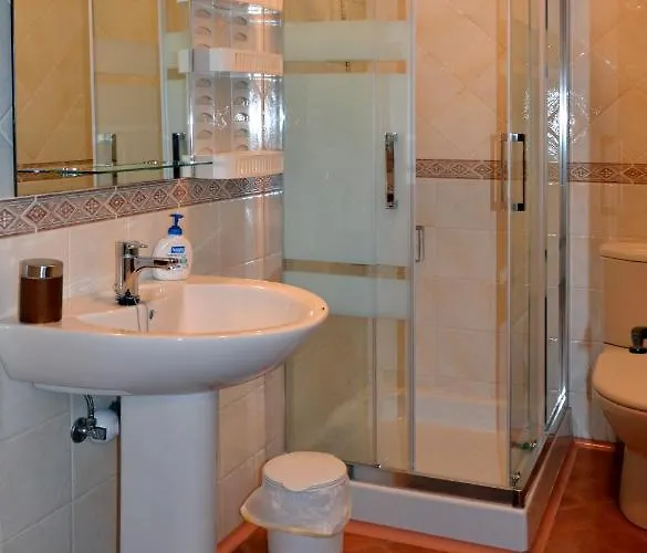 Agroturismo Azkue * Айя