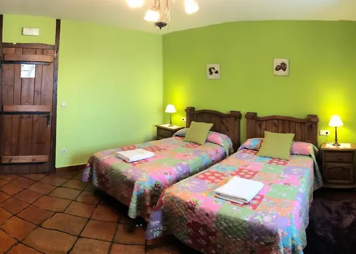 Agroturismo Azkue * Айя