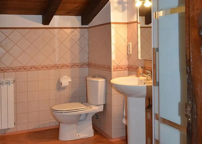 Agroturismo Azkue Айя