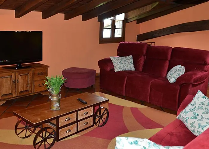 Agroturismo Azkue Айя